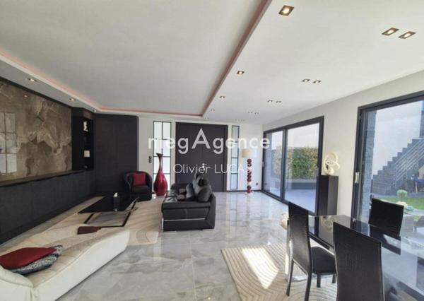 Maison à Le Havre, 76620 - 7 pièces 206m²