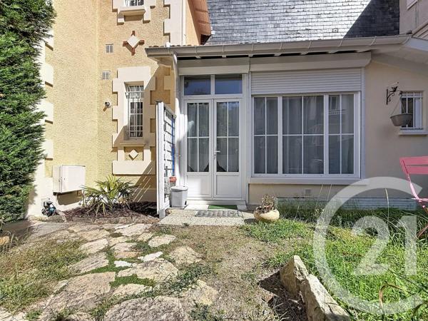Maison à vendre  5 pièces - 105 m 2   ARCACHON  - 33
