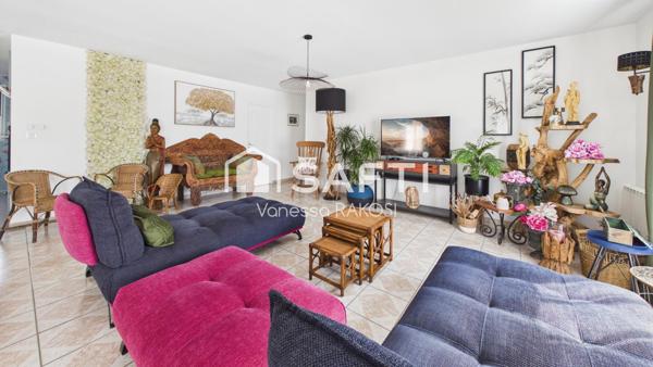 MAISON FAMILIALE DE PLAIN PIED DE154 m² - 3 CHAMBRES GARAGE JARDIN