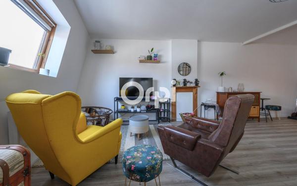 Immeuble à vendre    8 pièces •  Merville