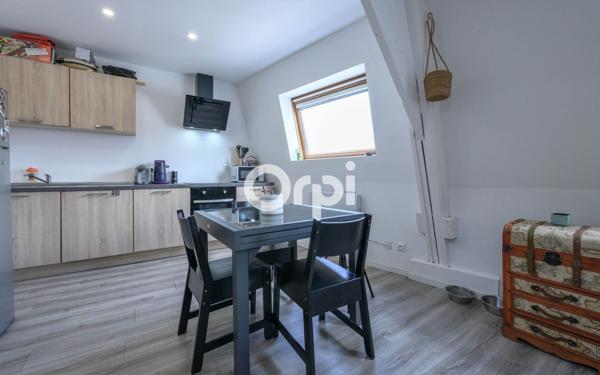 Immeuble à vendre    8 pièces •  Merville