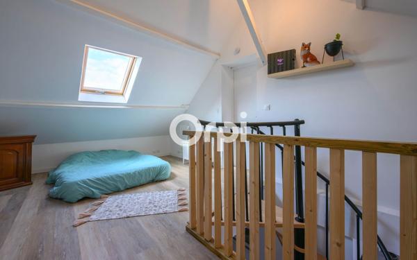 Immeuble à vendre    8 pièces •  Merville