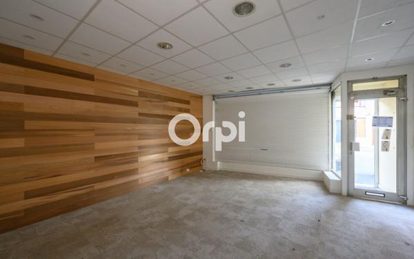 Immeuble à vendre    8 pièces •  Merville