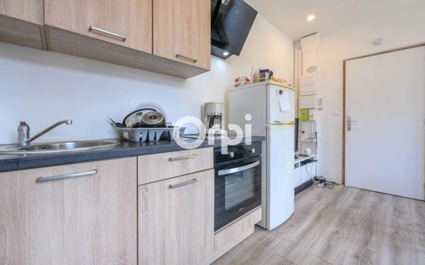 Immeuble à vendre    8 pièces •  Merville