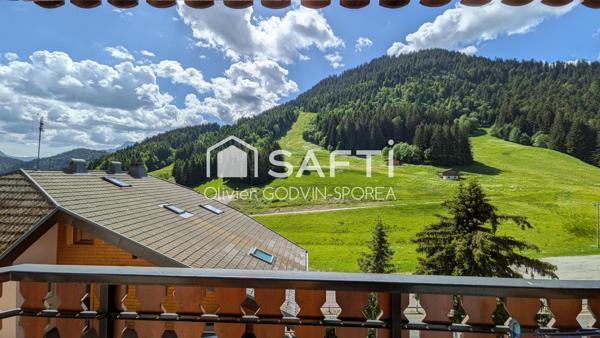 Appartement 2 Pièces avec balcon exposé plein Sud sans vis à vis avec vue imprenable sur les montagnes