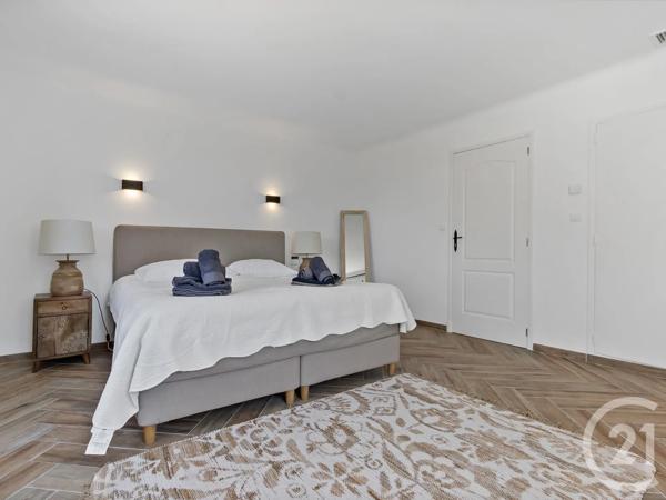 Maison à vendre  8 pièces - 220 m 2   STE MAXIME  - 83