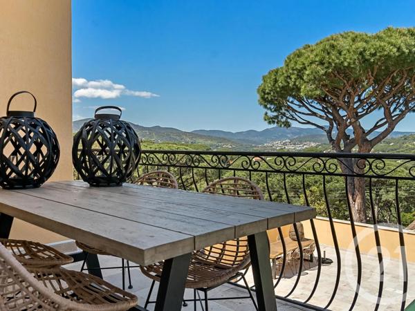 Maison à vendre  8 pièces - 220 m 2   STE MAXIME  - 83