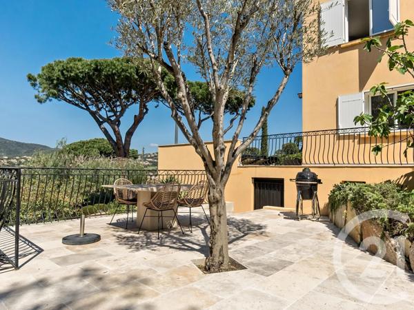 Maison à vendre  8 pièces - 220 m 2   STE MAXIME  - 83