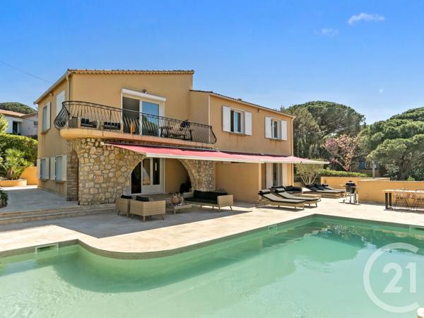 Maison à vendre  8 pièces - 220 m 2   STE MAXIME  - 83