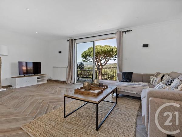 Maison à vendre  8 pièces - 220 m 2   STE MAXIME  - 83