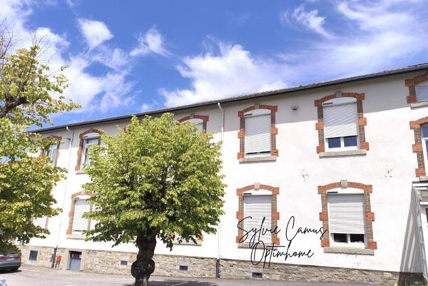 APPARTEMENT T3 DE 59 m² AVEC ASCENSEUR, PARKING ET PRESTATIONS PMR-Ste Sigolène