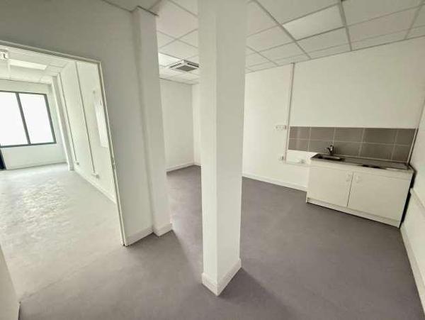 Location Locaux Biens Immobiliers 156 77176 Savigny Le Temple 809235