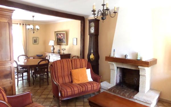 Maison à vendre    5 pièces •  Saint-Pierre-lès-Nemours