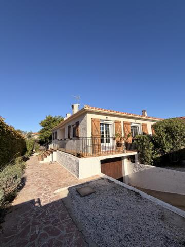 Maison de plain-pied à Saint-Cyprien-Village