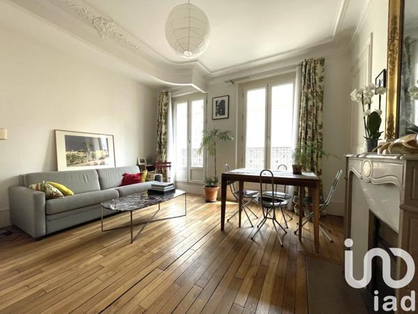 Appartement 2 pièces de 44 m² à Paris (75018)