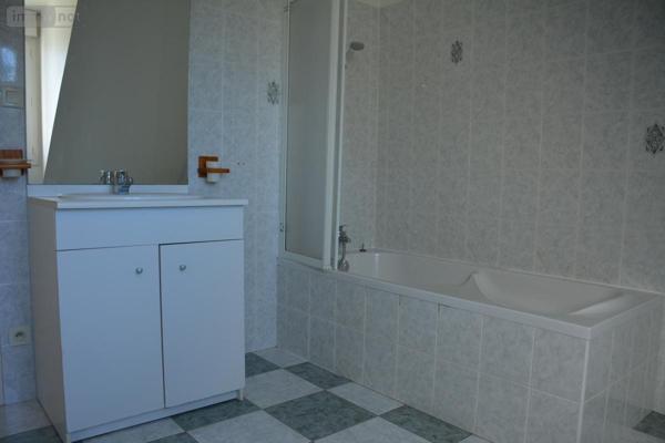 Maison à vendre à Val-du-Maine en Mayenne (53340), ref : 53039-399