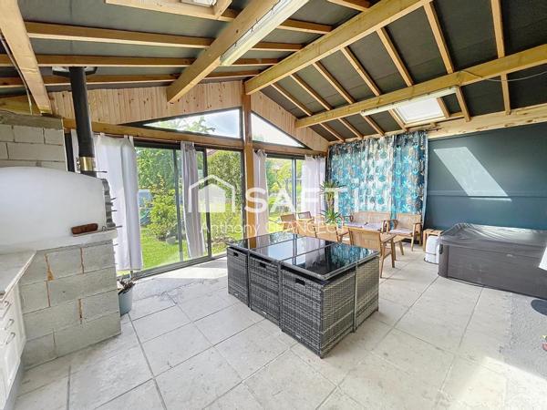 Maison familiale de 195 M², 4 CHAMBRES,GARAGE, JARDIN,