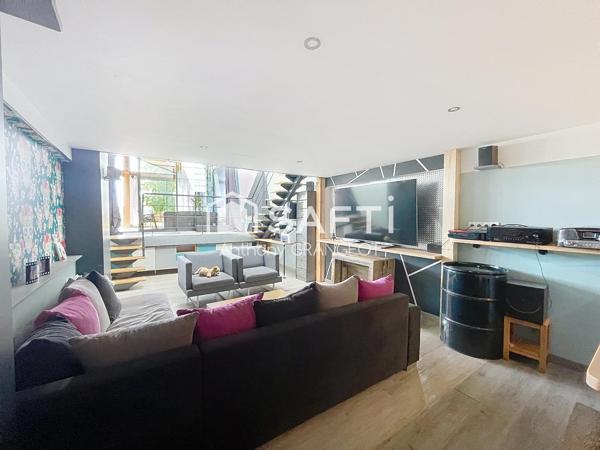Maison familiale de 195 M², 4 CHAMBRES,GARAGE, JARDIN,