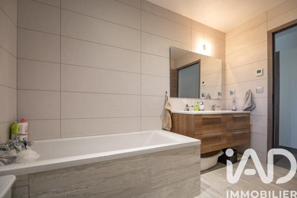 Maison à vendre 5 pièces 124 m² Le Bourg-d'Oisans