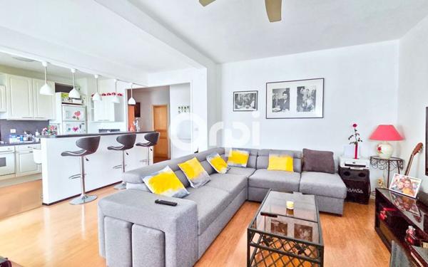 Appartement à vendre    2 pièces • 61,02 m2 Meyzieu