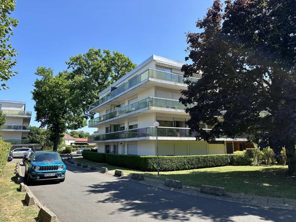 Appartement familial 5 pièces – Résidence Mermoz à Chantilly