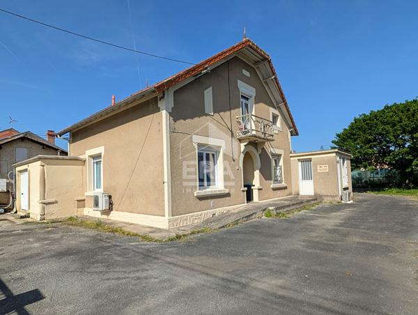 Maison à vendre spacieuse 8 pièces à Montpon-Ménestérol 
