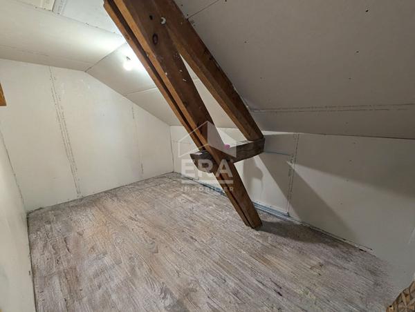 Maison à vendre spacieuse 8 pièces à Montpon-Ménestérol 