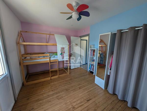 Maison à vendre spacieuse 8 pièces à Montpon-Ménestérol 