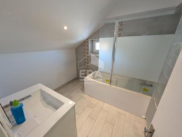 Maison à vendre spacieuse 8 pièces à Montpon-Ménestérol 