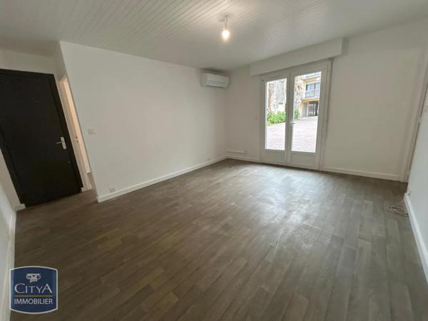 Appartement à louer 2 pièces 42.39m² Dax (40100)