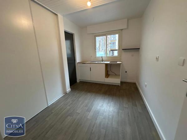 Appartement à louer 2 pièces 42.39m² Dax (40100)