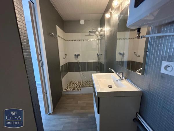 Appartement à louer 2 pièces 42.39m² Dax (40100)