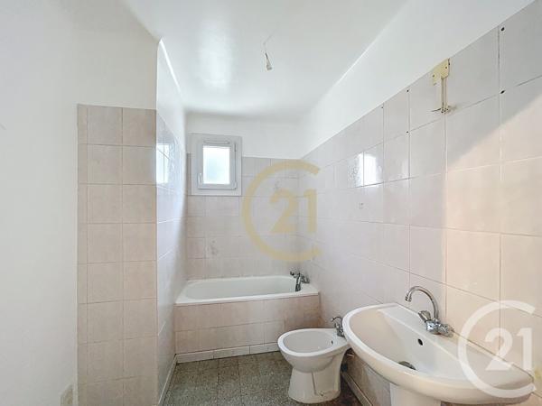 Appartement F3 à vendre  3 pièces - 55,85 m2 NIMES - 30
