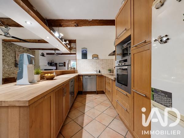 Maison à vendre 4 pièces 110 m² Eyguières