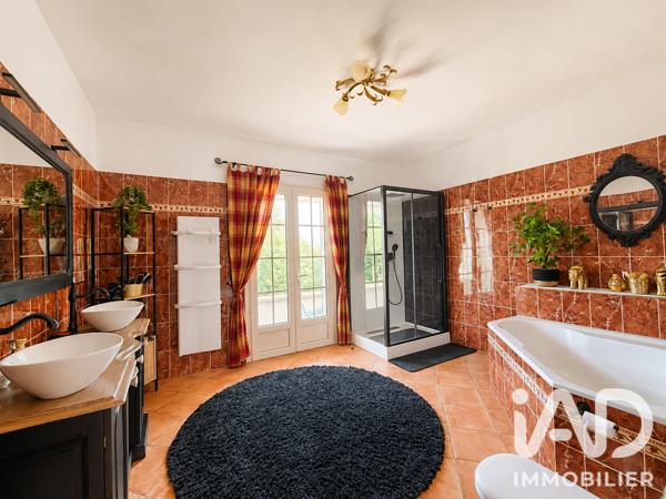 Maison à vendre 9 pièces 377 m² Roullens