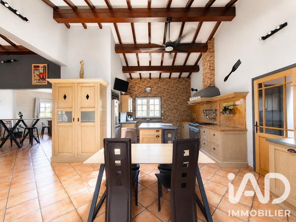 Maison à vendre 9 pièces 377 m² Roullens
