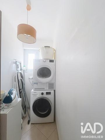 Location maison 6 pièces 170 m² Lambesc