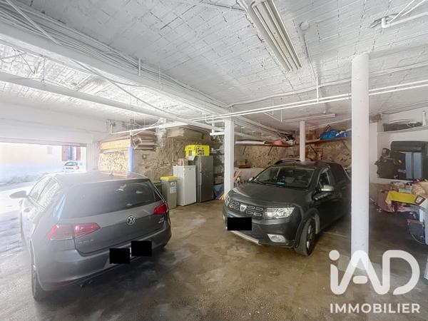 Location maison 6 pièces 170 m² Lambesc