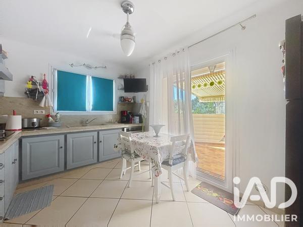 Location maison 6 pièces 170 m² Lambesc
