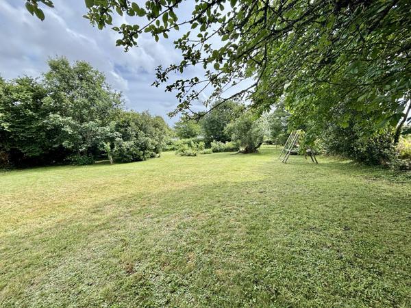 Maison traditionnelle 4 chambres à Vendre à CONLEAU