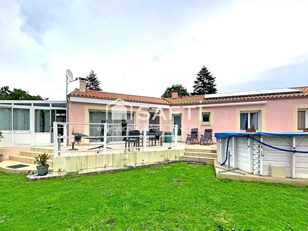 MAISON PLAIN PIED  4 CHAMBRES ET UN BUREAU  PISCINE TERRAIN CLOS