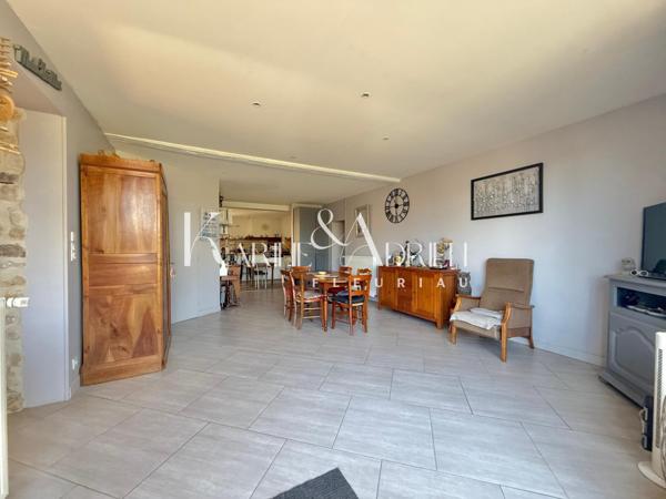 MAISON 5 CHAMBRES AVEC GARAGE ET DEPENDANCES