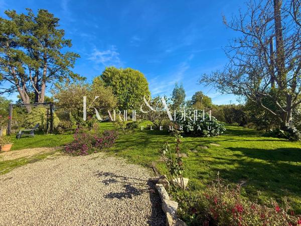 MAISON 5 CHAMBRES AVEC GARAGE ET DEPENDANCES