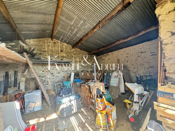 MAISON 5 CHAMBRES AVEC GARAGE ET DEPENDANCES