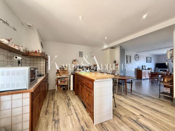 MAISON 5 CHAMBRES AVEC GARAGE ET DEPENDANCES