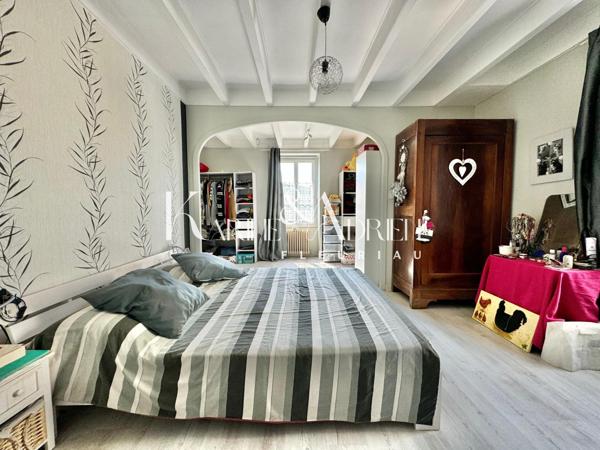 MAISON 5 CHAMBRES AVEC GARAGE ET DEPENDANCES