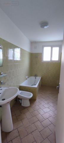 Maison à louer à Allaire dans le Morbihan (56350), ref : 1388