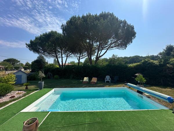 Maison récente de plain-pied avec piscine – 95 m²