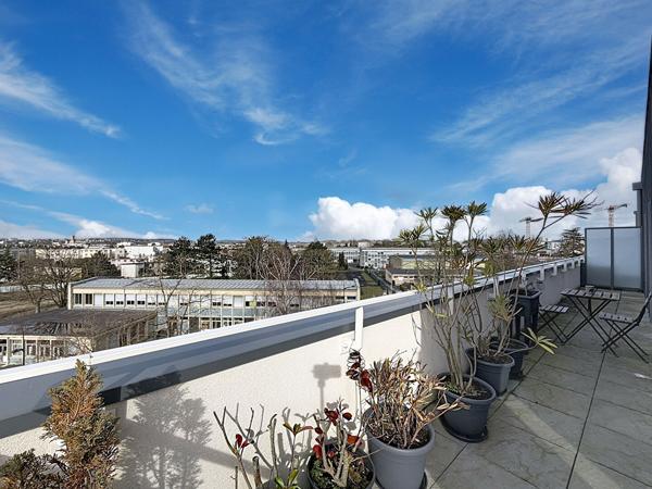 Appartement F4 dans résidence récente de 2023 - dernier étage - 3 chambres - magnifique terrasse de 36 m2 et une place de stationnement