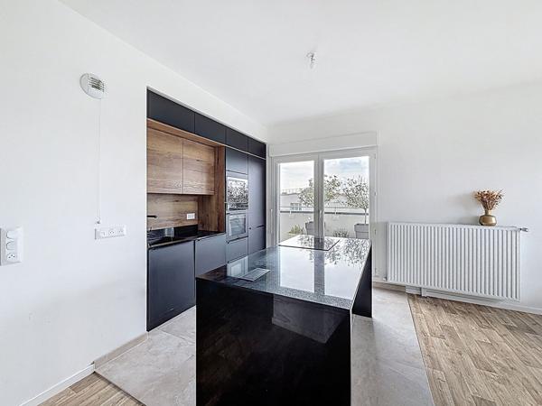 Appartement F4 dans résidence récente de 2023 - dernier étage - 3 chambres - magnifique terrasse de 36 m2 et une place de stationnement